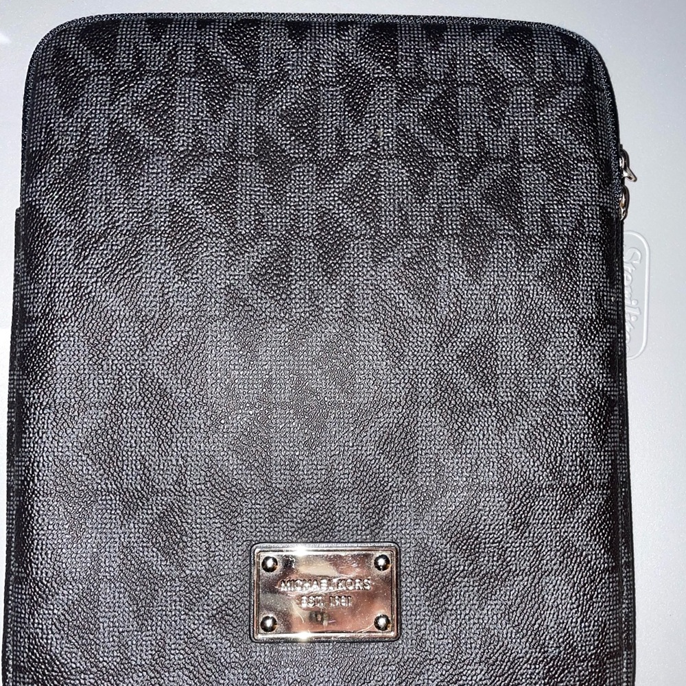 MICHAEL KORS ipad case